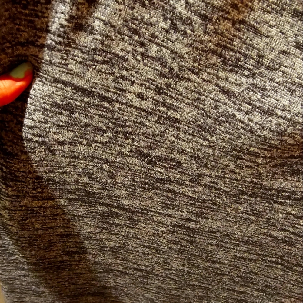 ATHLETA SHIRT - Picture 3 of 4